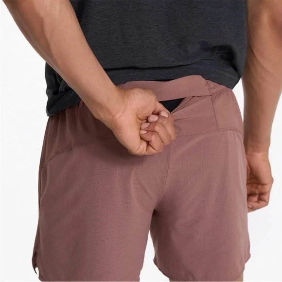 Vuori Men’s Course Run Shorts in Terracotta Dusty Red Drawstring - Picture 3 of 14